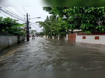 കനത്ത മഴ: സംസ്ഥാനത്ത് ഇന്ന് ഏഴ് ജില്ലകളിലും നാളെ അഞ്ച് ജില്ലകളിലും റെഡ് അലർട്ട്