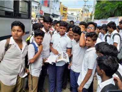 பள்ளிகளுக்குள் ஊடுருவும் இந்துத்துவா: பள்ளிக்கல்வித் துறை செயலாளர் கடிதத்தில் பகீர்!