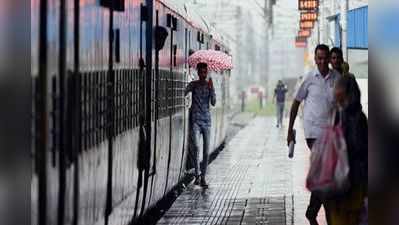 ভ্রমণে গিয়ে আক্রান্ত শহরের ছাত্রছাত্রীরা