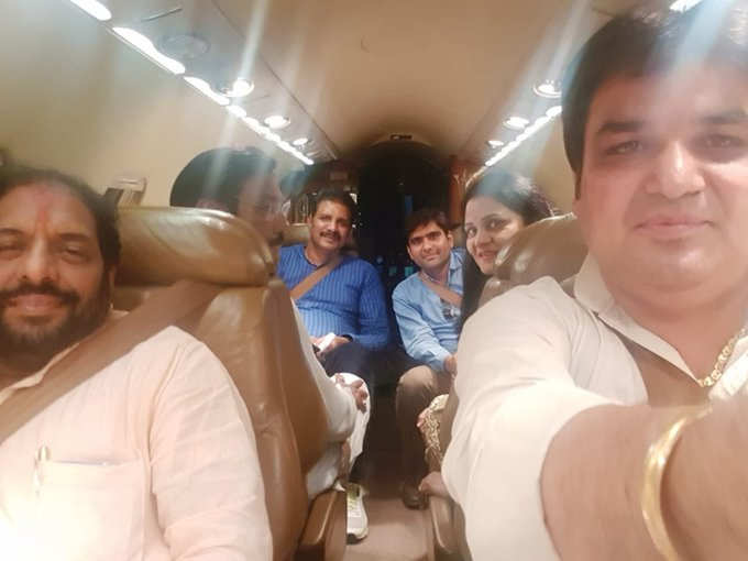 Gopal-Kanda-on-way-to-New-Delhi