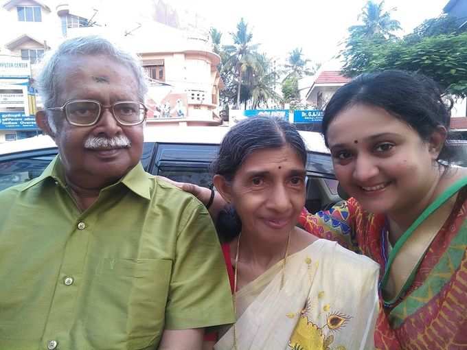 sangeetha mohan and her parents