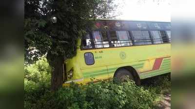 ಪಾಟಾ ಮುರಿದು ಮರಕ್ಕೆ ಡಿಕ್ಕಿ ಹೊಡೆದ ಬಸ್‌