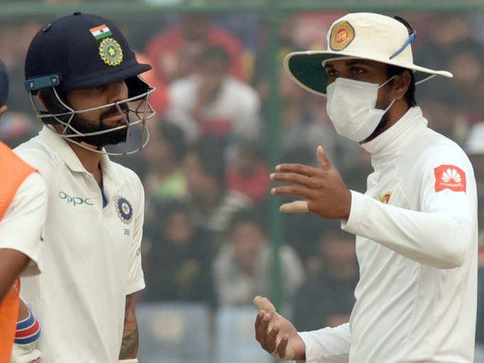 sri lankan cricketers with mask