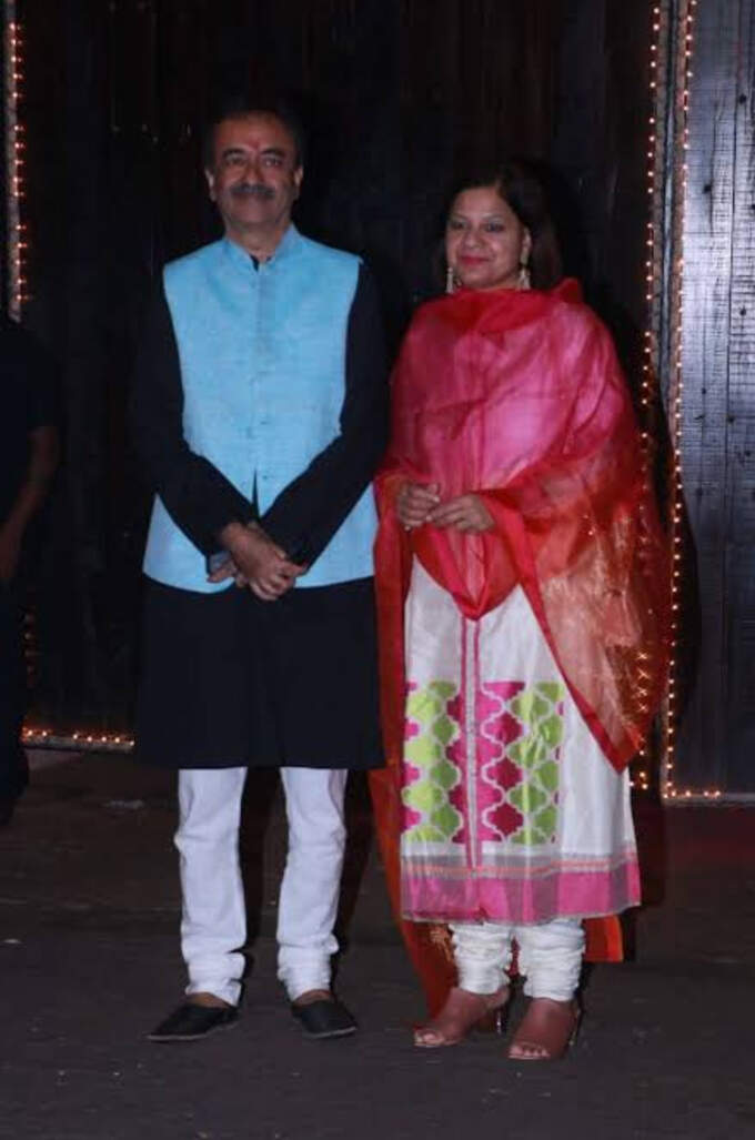 Hema Malini, Anupam Kher, Randeep Hooda and other celebrities attend Amitabh Bachchan&#39;s Diwali Party