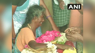 तमिलनाडु: बोरवेल में गिरे सुजीत की हुई मौत, सोशल मीडिया पर लोग दे रहे श्रद्धांजलि