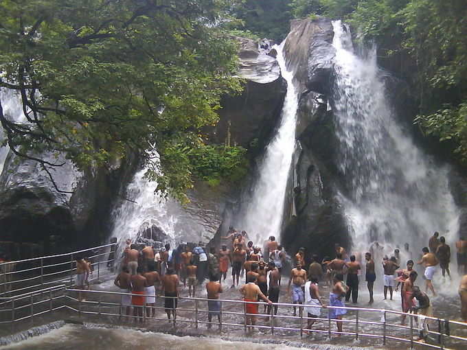 Courtallam waterfalls kutralam photos