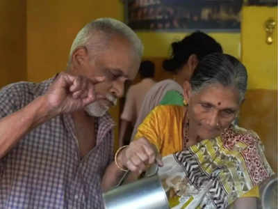 സന്ദര്‍ശിച്ച രാജ്യങ്ങളുടെ എണ്ണത്തില്‍ കാല്‍ സെഞ്ച്വറി തികച്ച് വിജയന്‍-മോഹന ദമ്പതിമാർ