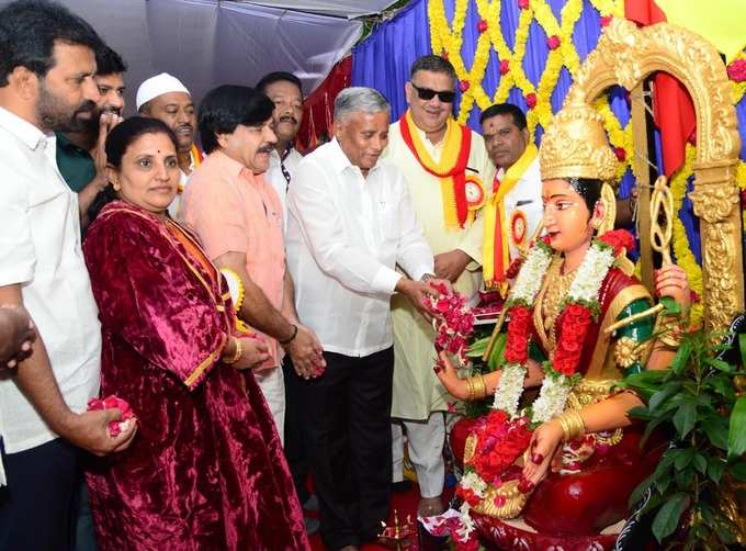 ಭುವನೇಶ್ವರಿ ದೇವಿಗೆ ಸಚಿವ ಸೋಮಣ್ಣ ಪೂಜೆ