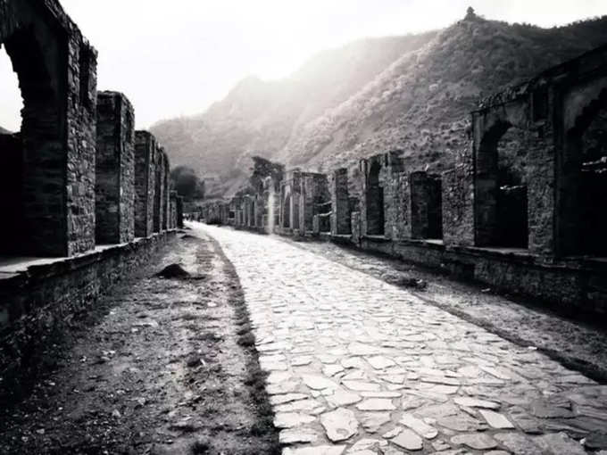 Bhangarh fort