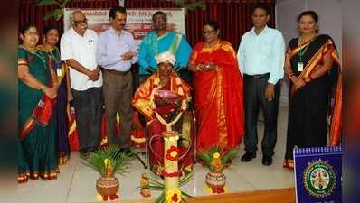 ಕನ್ನಡದಲ್ಲೇ ಮಾತನಾಡಿ ಜನಪದ ಗಟ್ಟಿಗೊಳಿಸಿ