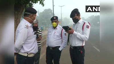दिल्ली में आज से ऑड-ईवन स्कीम, सुबह से कई ऑड गाड़ियों का कटा चालान