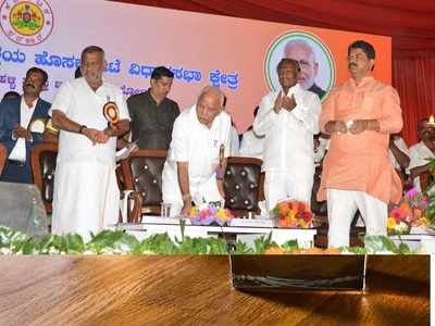 ಎಂಟಿಬಿ ರಾಜೀನಾಮೆಗೆ ಅಸಹಕಾರವೇ ಕಾರಣ: ಅನರ್ಹ ಶಾಸಕನ ಪರ ಸಿಎಂ ವಕಾಲತು