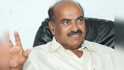 JC Diwakar Reddyకి మరోసారి షాక్.. ట్రావెల్స్ బస్సులు సీజ్!