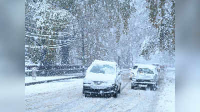 बर्फबारी से जम्मू-श्रीनगर राजमार्ग दूसरे दिन भी बंद, 4,000 वाहन फंसे