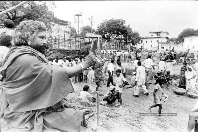 దృశ్యమాలిక: రామ్ జన్మభూమి - బాబ్రీ మసీదు వివాదంలోని కొన్ని ముఖ్య చిత్రాలు 