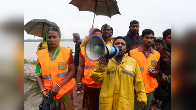 बांग्लादेशः बुलबुल तूफान का खतरा, तटीय इलाके कराए जा रहे खाली