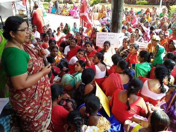 Mandya Akshara Dasoha Workers Protest