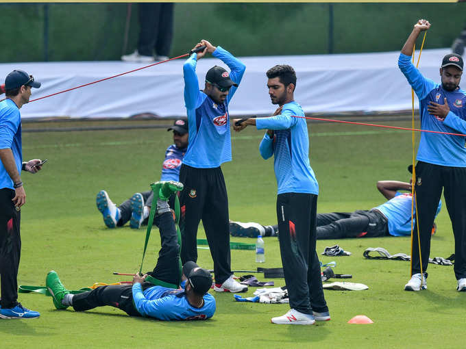 बांग्लादेशी टीम