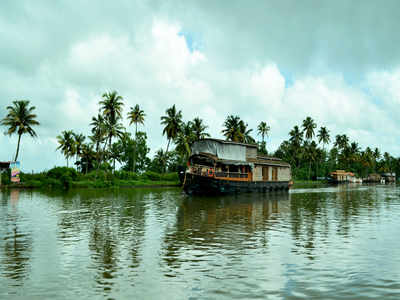 ഈ സ്ഥലങ്ങളുള്ളപ്പോള്‍ മധുവിധുവിന് എന്തിന് പുറത്തു പോണം