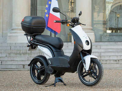 फ्रांस के राष्ट्रपति के काफिले में मेड-इन-इंडिया Peugeot e-Ludix इलेक्ट्रिक स्कूटर