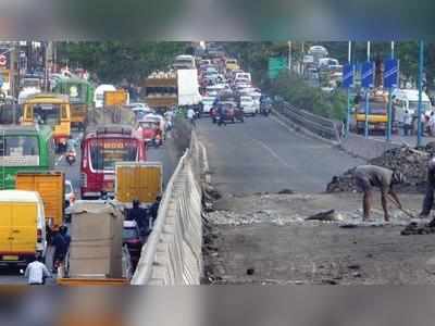 പാലാരിവട്ടം: സർക്കാരിന് തിരിച്ചടി; പാലം പൊളിക്കുന്നതിന് മുൻപ് ഭാരപരിശോധന നടത്താൻ കോടതി