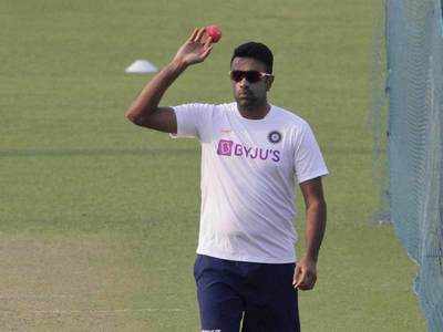 India vs Bangladesh: रविचंद्रन अश्विन ने की बाएं हाथ से गेंदबाजी