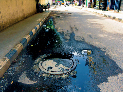 ಸೋರುವ ಮ್ಯಾನ್‌ಹೋಲ್‌ ನಾರುವ ಮಂಗಳೂರು