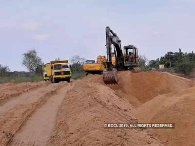 ఇసుక అక్రమ రవాణా కేసులో తొలి శిక్ష.. సీఎం జగన్ సొంత జిల్లాలోనే..