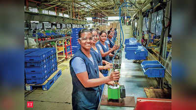 कर्नाटक की तरह फैक्ट्री में नाइट शिफ्ट में काम कर पाएंगी दिल्ली की महिलाएं