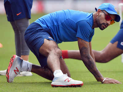 IND vs WI: वेस्ट इंडीज के खिलाफ टी20 सीरीज में  शिखर धवन के खेलने पर संशय