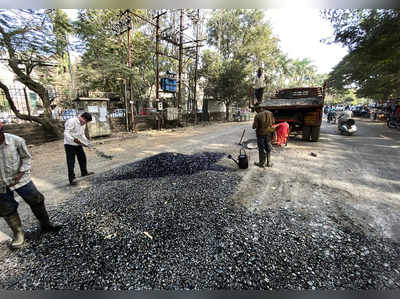 रस्ते पॅचवर्कच्या कामाला वेग