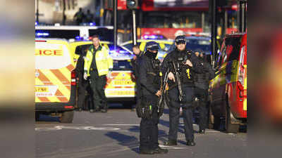 ब्रिटेन के ऐतिहासिक लंदन ब्रिज पर चाकूबाजी और फायरिंग, कई घायल, पुलिस ने इलाके को घेरा