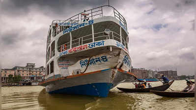 সফল নৌ ধর্মঘট, শ্রমিকদের সব দাবি মানল হাসিনা সরকার