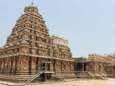 वास्‍तुकला प्रेमी हैं तो एक बार जरूर जाएं तमिलनाडु के ऐरावतेश्‍वर मंद‍िर