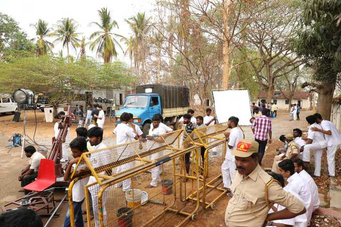 ಶಿವಮೊಗ್ಗದಲ್ಲಿ ಹಾಕಲಾಗಿದ್ದ ಬುದ್ಧಿವಂತ 2 ಚಿತ್ರದ ಸೆಟ್