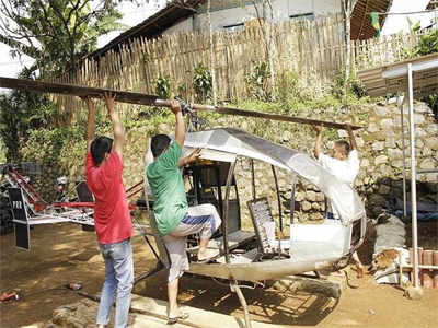 ट्रॅफिक जॅमला वैतागून तरुणानं बनवलं हेलिकॉप्टर