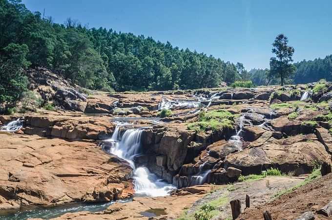 ​அழகிய பைக்காரா நீர்வீழ்ச்சி