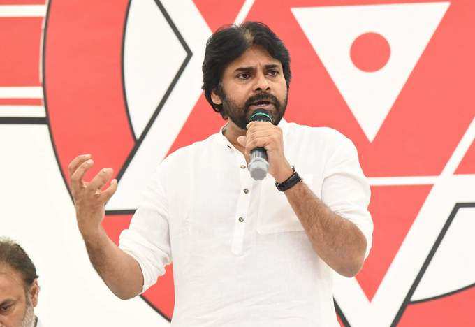 పవన్‌ను ఏమని పిలవాలో తెలియడం లేదు