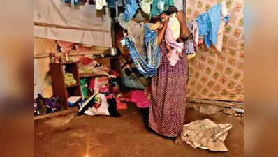 केरल: अपने बच्चे को भूख से मिट्टी खाता देखकर मां ने लगाई सरकार से गुहार, मिली मदद