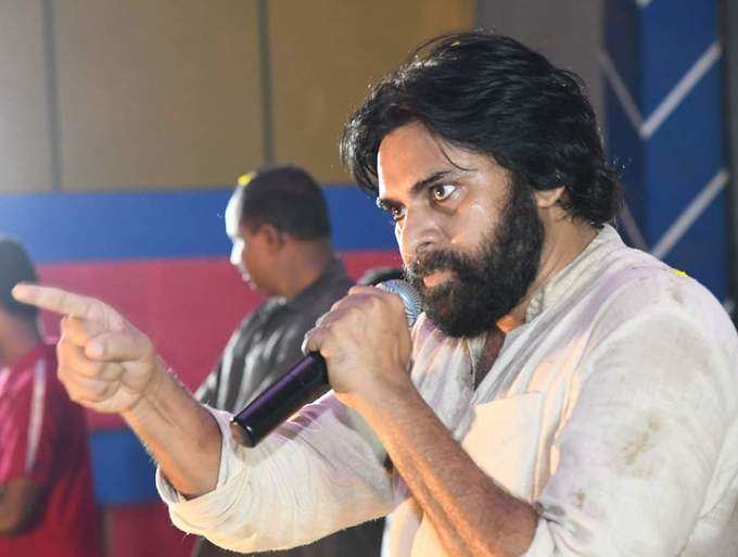 తెగించి రాజకీయాల్లోకి..