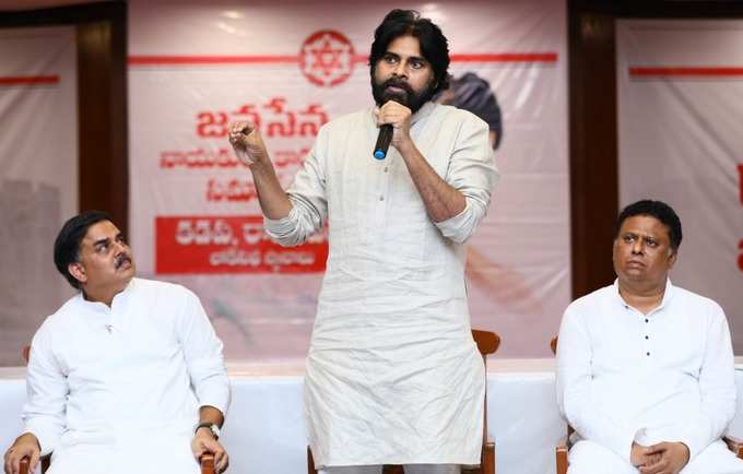 ఆరు నెలలైనా తిరగక ముందే రాజీనామా డిమాండ్..