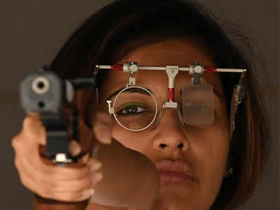 महिलांना शस्त्र बाळगण्याची परवानगी द्या: हिना