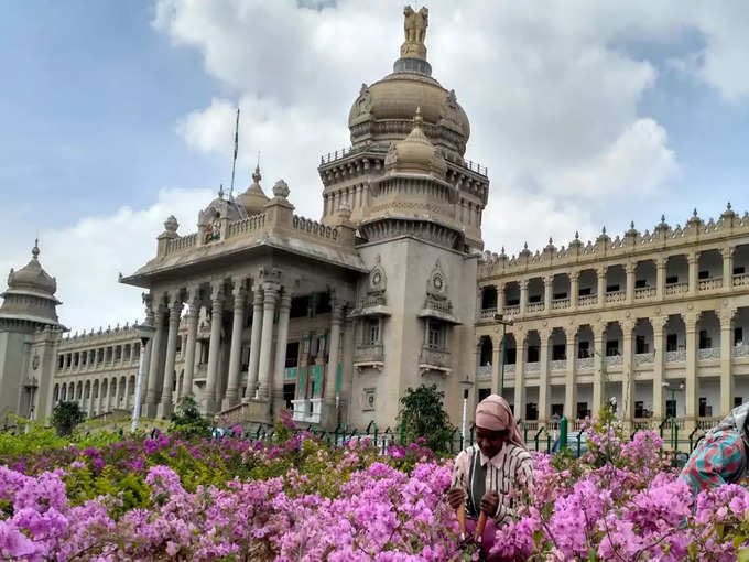 വിധാൻ സൗധയിലെ ശക്തി ഇങ്ങനെ