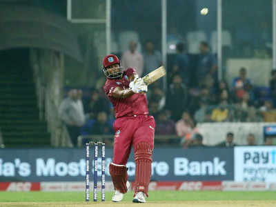 IND vs WI 1st T20: வெறித்தனம்... வெறித்தனம்... ஹைதராபாத்தில் சிக்சரா வெளுத்துக்கட்டிய வெஸ்ட் இண்டீஸ்!