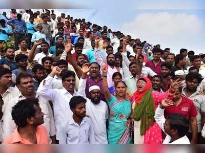 പോലീസ് കൃത്യസമയത്ത് ഇടപെട്ടിരുന്നെങ്കിൽ ദിശ കൊല്ലപ്പെടില്ലായിരുന്നു; പോലീസ് അമ്മയോട് മോശമായി പെരുമാറിയെന്നും സുഹൃത്തുക്കൾ