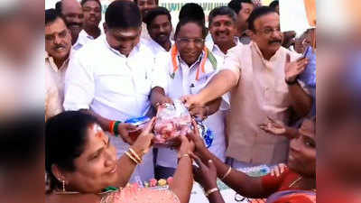 पुडुचेरीः सोनिया गांधी के जन्मदिन पर कांग्रेस कार्यकर्ताओं को 1-1 किलो प्याज का गिफ्ट