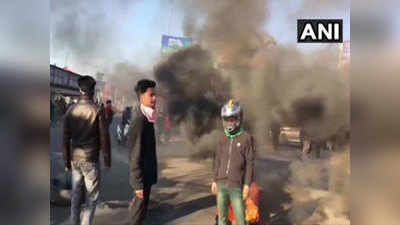 नागरिकता संशोधन बिल: असम में उबाल, कहीं आगजनी तो कहीं सड़कों पर सन्नाटा