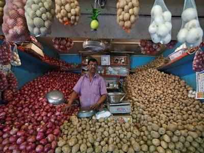 आटा, दाल, प्याज... हुआ महंगा, जानें इस साल अब तक कितने बढ़े दाम