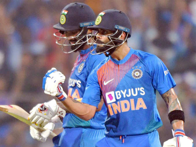 तीसरे टी20 में भारत के 16 छक्के, 19 चौके