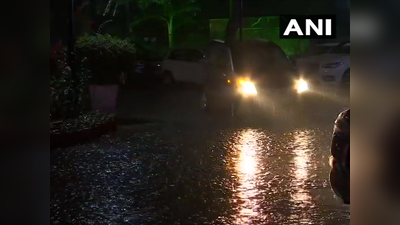 दिल्ली-एनसीआर में रातभर झमाझम बारिश, AI के कई विमानों को जयपुर डायवर्ट किया गया
